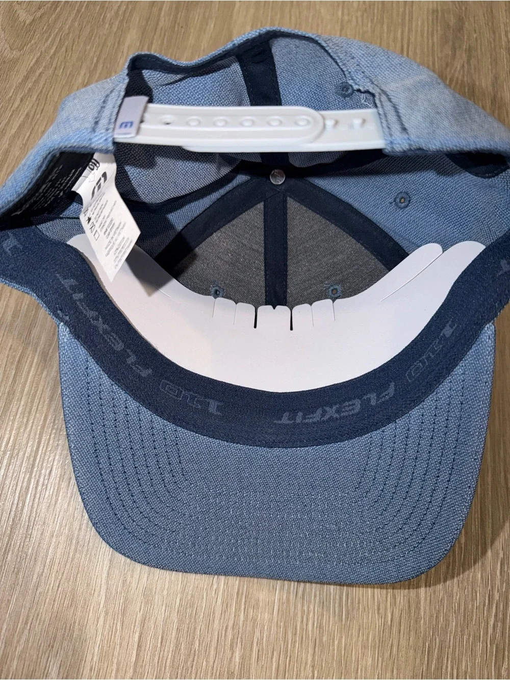 Travis Mathew brand new